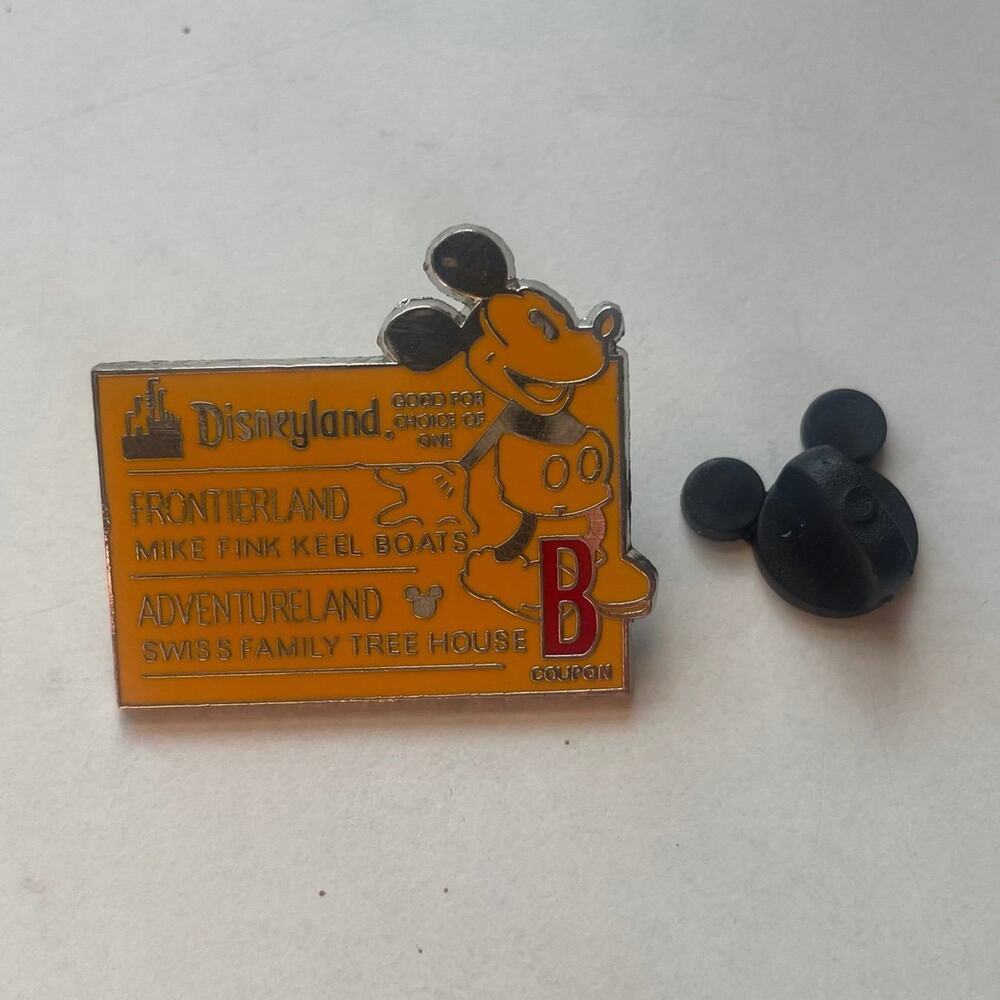 2008 Disneyland Cast Lanyard Authentic Pin Trading Pin (3)